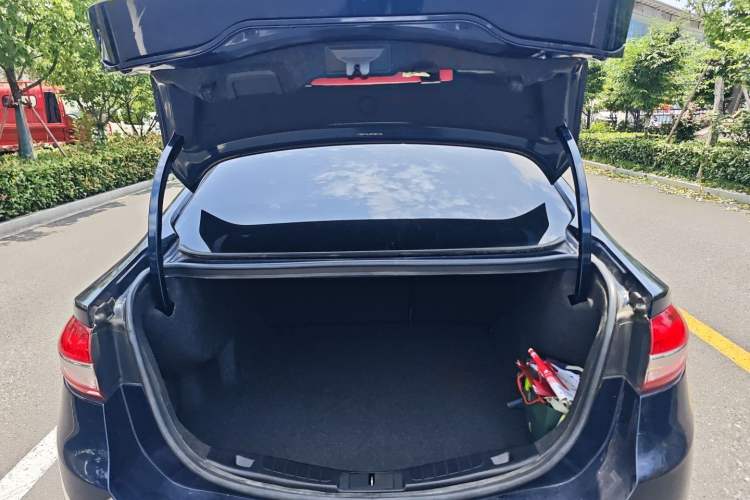 Used Ford Mondeo 2017 EcoBoost 180 Stylish Model Trunk