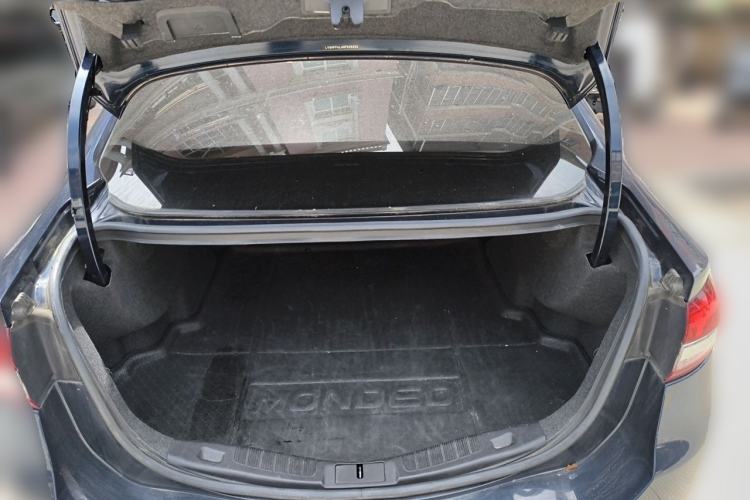 Used Ford Mondeo 2017 EcoBoost 180 Stylish Model Trunk