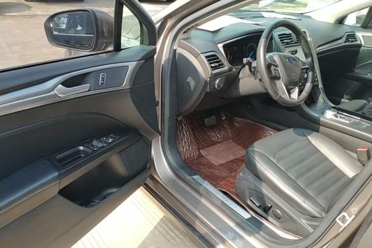 Used Ford Mondeo 2017 EcoBoost 180 Stylish Model Driver Seat