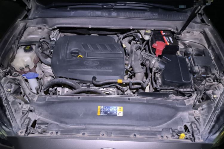 Used Ford Mondeo 2017 EcoBoost 180 Comfort Model Engine Bay