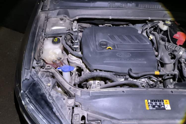 Used Ford Mondeo 2017 EcoBoost 180 Comfort Model Engine Bay Right