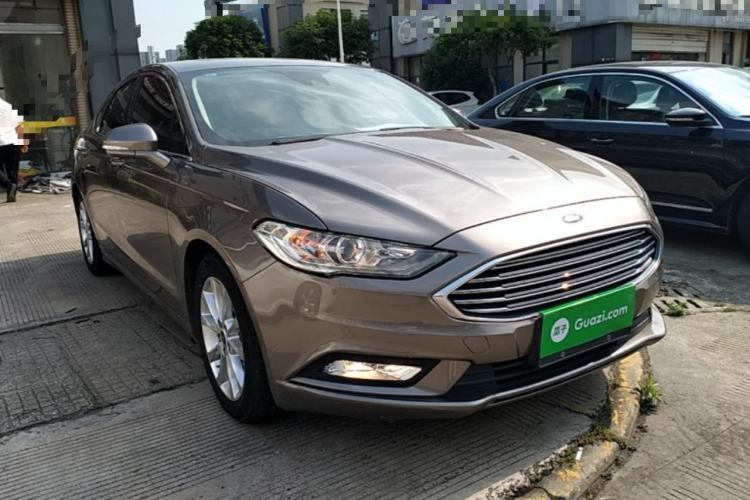 Used Ford Mondeo 2017 EcoBoost 180 Stylish Model Front Right 45 Deg