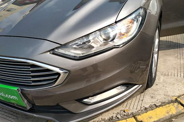 Used Ford Mondeo 2017 EcoBoost 180 Stylish Model Left Front Headlight
