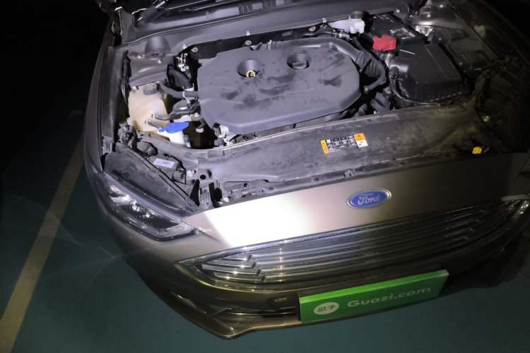 Used Ford Mondeo 2017 Facelifted EcoBoost 200 Luxury Version Engine Bay Right
