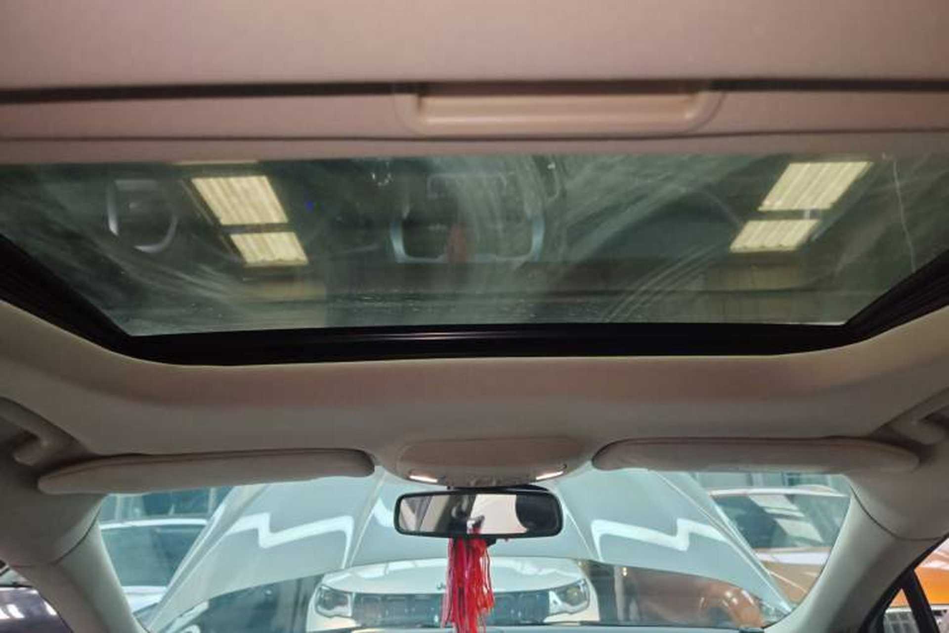 Used Ford Mondeo 2017 EcoBoost 180 Stylish Model Headliner
