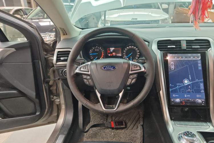 Used Ford Mondeo 2017 EcoBoost 180 Stylish Model Steering Wheel
