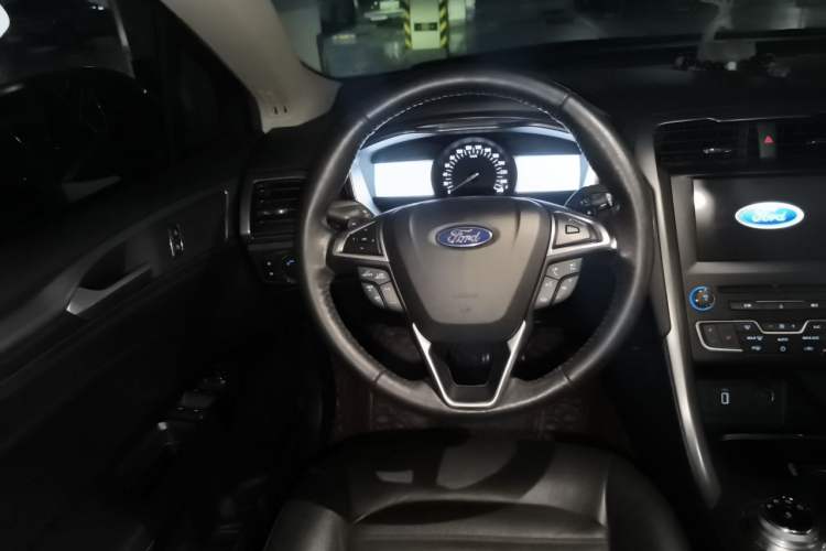 Used Ford Mondeo 2017 Facelifted EcoBoost 200 Luxury Version Steering Wheel