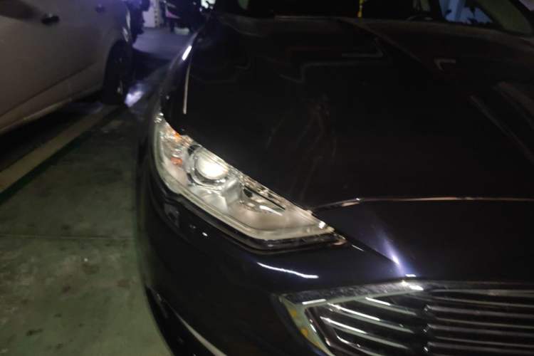 Used Ford Mondeo 2017 EcoBoost 180 Stylish Model Right Front Headlight