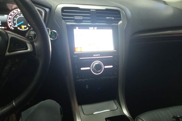 Used Ford Mondeo 2017 EcoBoost 180 Ultimate Model Audio And AC Panel
