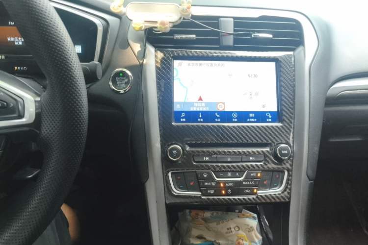 Used Ford Mondeo 2017 2.0L HEV Zhihao Model Audio And AC Panel