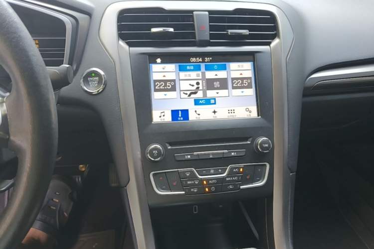 Used Ford Mondeo 2017 EcoBoost 200 Luxury Model Audio And AC Panel