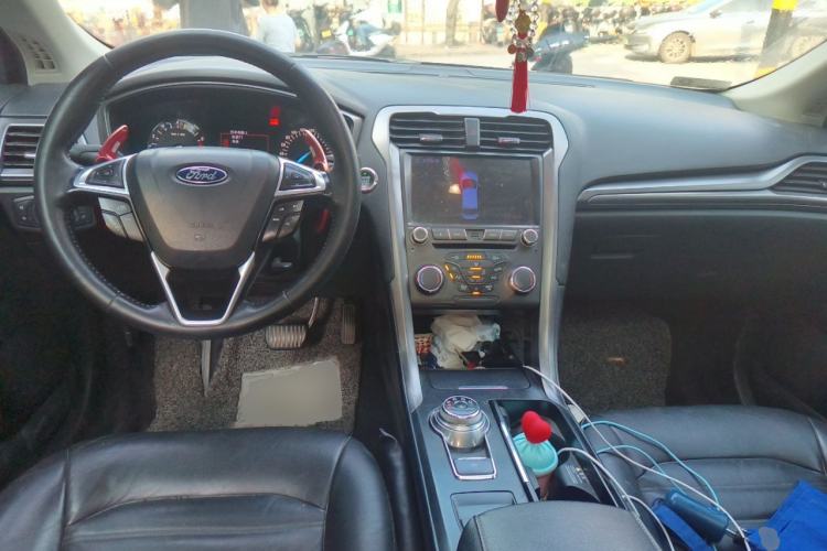 Used Ford Mondeo 2017 Facelifted EcoBoost 180 Fashion Edition Center Console