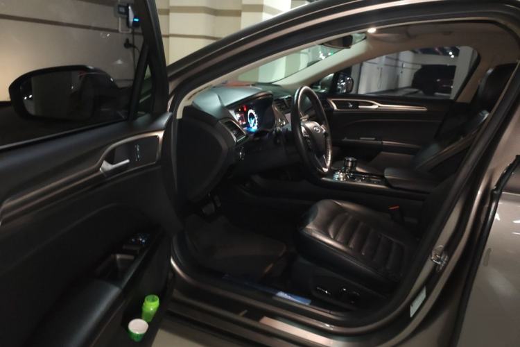 Used Ford Mondeo 2017 EcoBoost 200 Stylish Model Driver Seat