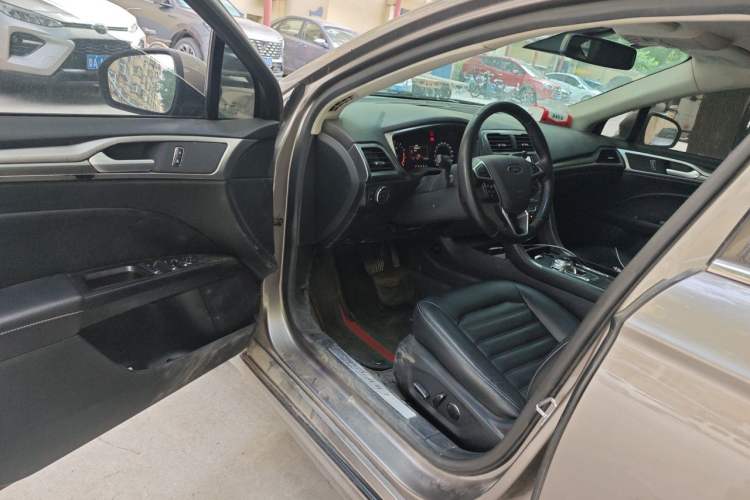 Used Ford Mondeo 2017 EcoBoost 180 Stylish Model Driver Seat
