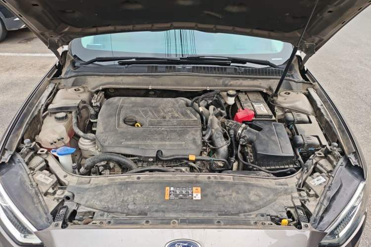 Used Ford Mondeo 2017 EcoBoost 180 Luxury Model Engine Bay