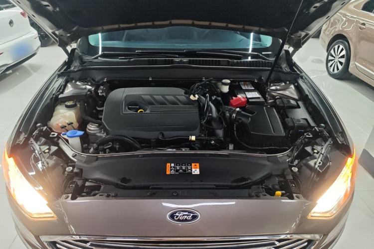 Used Ford Mondeo 2017 EcoBoost 180 Stylish Model Engine Bay