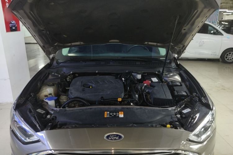 Used Ford Mondeo 2017 EcoBoost 180 Ultimate Model Engine Bay