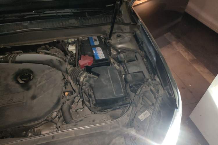 Used Ford Mondeo 2017 EcoBoost 200 Luxury Model Engine Bay Left