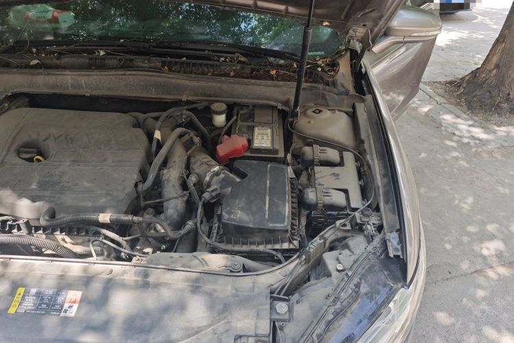 Used Ford Mondeo 2017 EcoBoost 180 Stylish Model Engine Bay Left