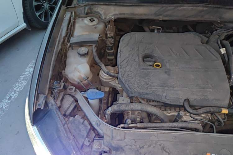 Used Ford Mondeo 2017 EcoBoost 180 Stylish Model Engine Bay Right