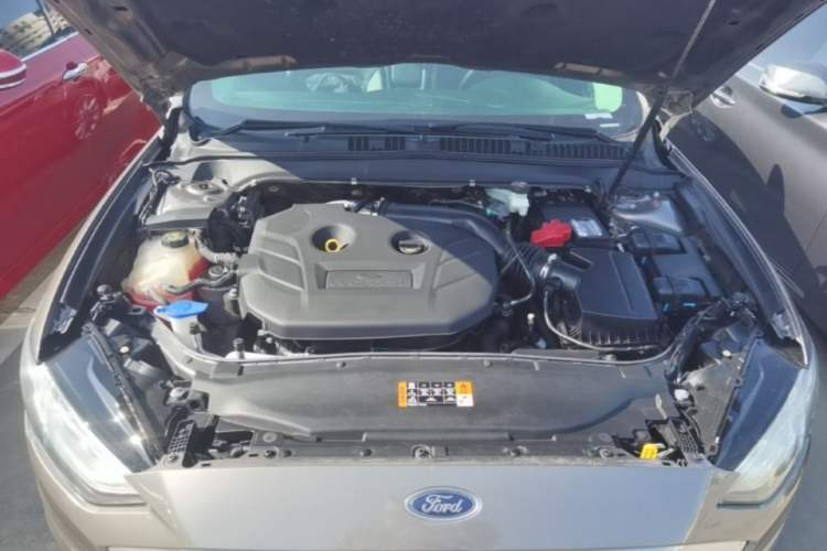 Used Ford Mondeo 2017 EcoBoost 200 Stylish Model Engine Bay