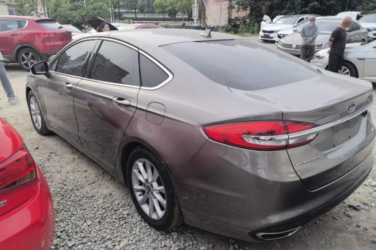 Used Ford Mondeo 2017 EcoBoost 200 Stylish Model Exterior 2