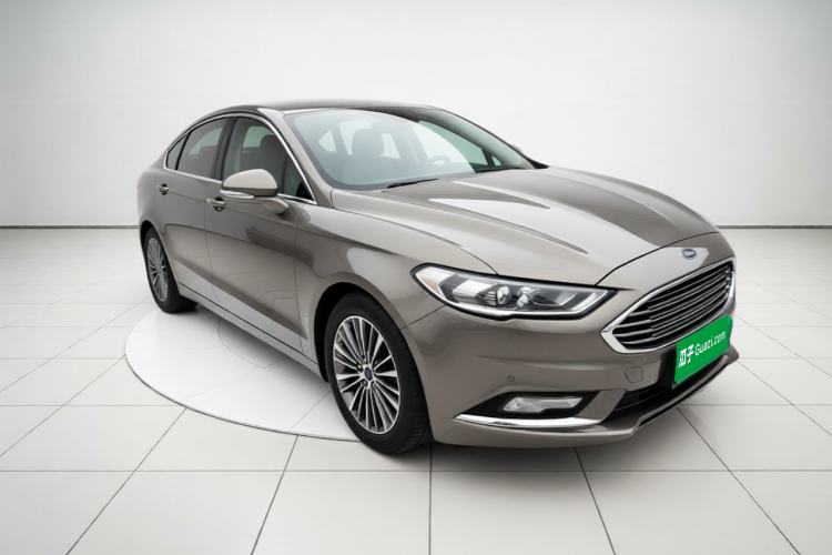 Used Ford Mondeo 2017 EcoBoost 180 Luxury Model Front Right 45 Deg