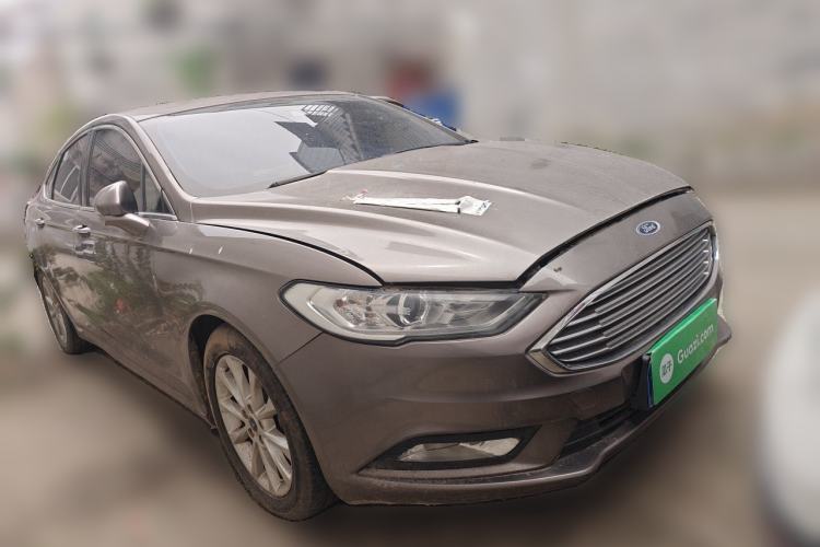 Used Ford Mondeo 2017 EcoBoost 200 Stylish Model Front Right 45 Deg