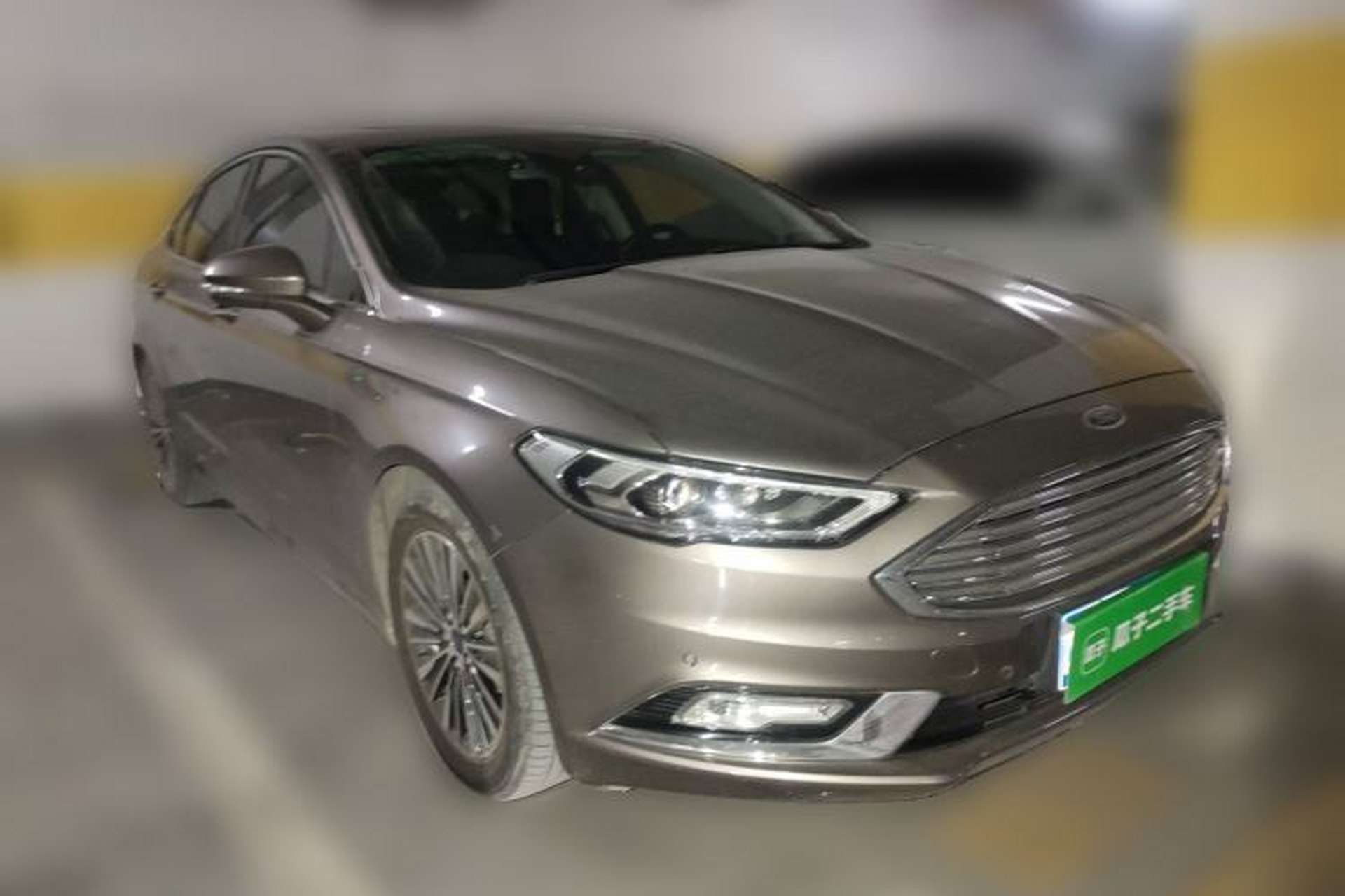 Used Ford Mondeo 2017 EcoBoost 200 Luxury Model Front Right 45 Deg