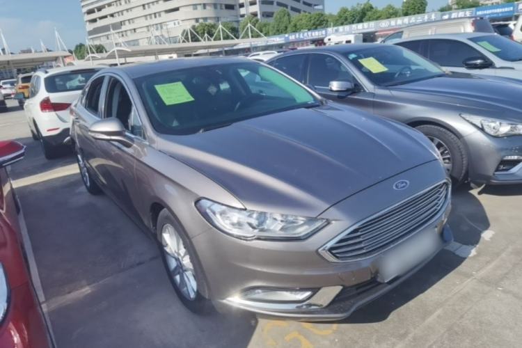 Used Ford Mondeo 2017 EcoBoost 200 Stylish Model Front Right 45 Deg
