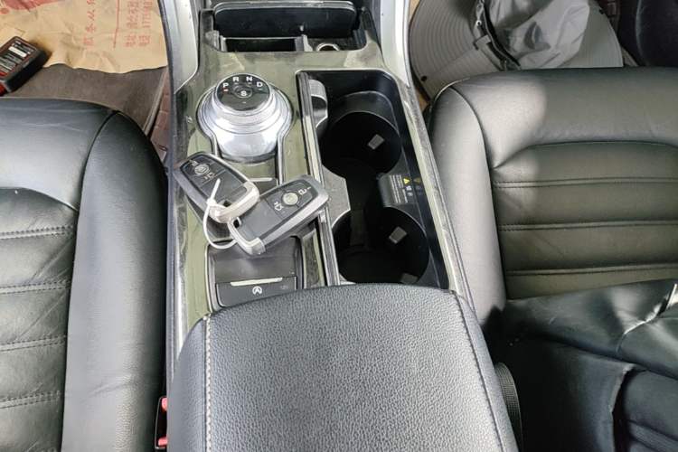 Used Ford Mondeo 2017 EcoBoost 180 Stylish Model Gear Lever