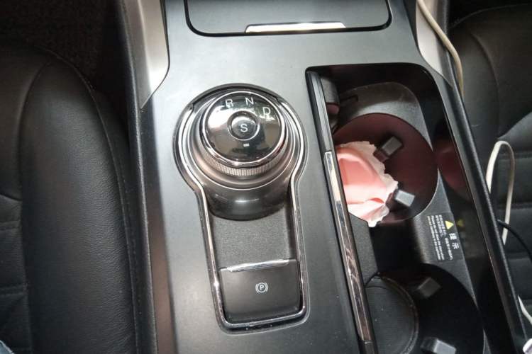 Used Ford Mondeo 2017 Facelifted EcoBoost 180 Fashion Edition Gear Lever