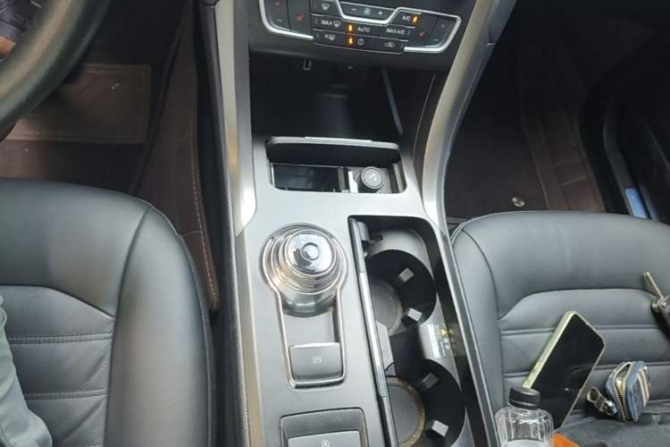 Used Ford Mondeo 2017 EcoBoost 200 Luxury Model Gear Lever