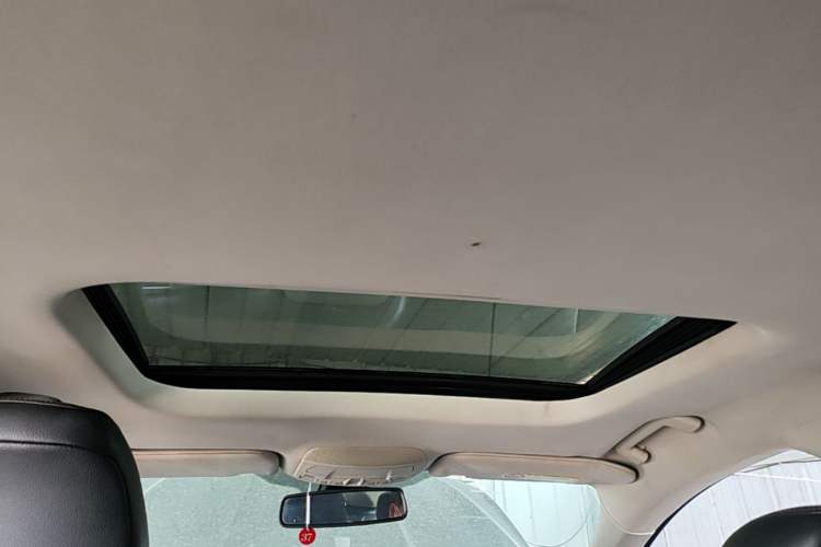 Used Ford Mondeo 2017 EcoBoost 180 Stylish Model Headliner