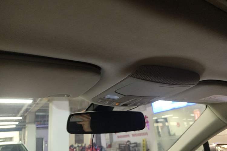 Used Ford Mondeo 2017 EcoBoost 180 Ultimate Model Headliner