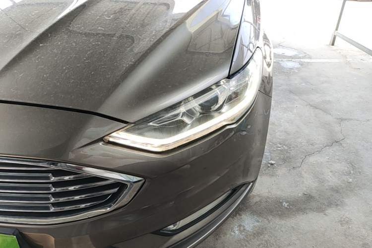 Used Ford Mondeo 2017 EcoBoost 180 Stylish Model Left Front Headlight