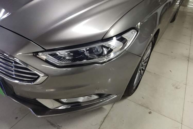 Used Ford Mondeo 2017 EcoBoost 180 Ultimate Model Left Front Headlight