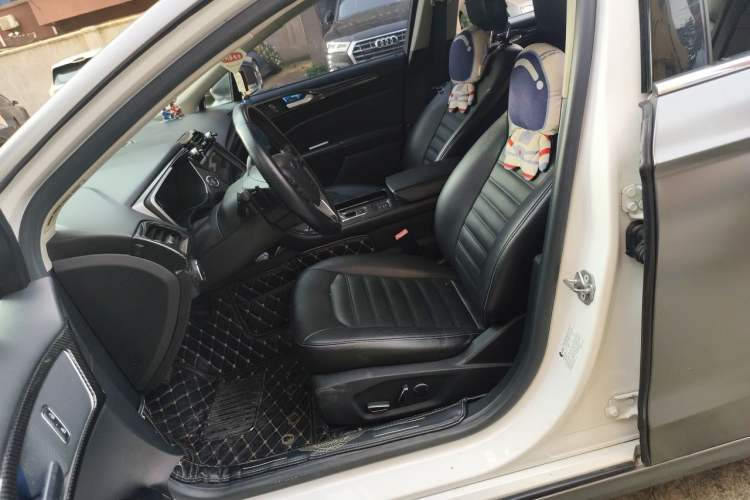 Used Ford Mondeo 2017 EcoBoost 180 Luxury Model Left Front Seat