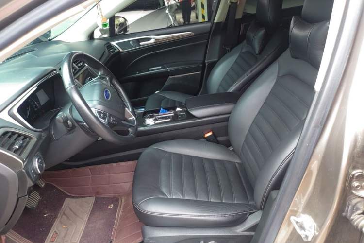 Used Ford Mondeo 2017 EcoBoost 200 Luxury Model Left Front Seat