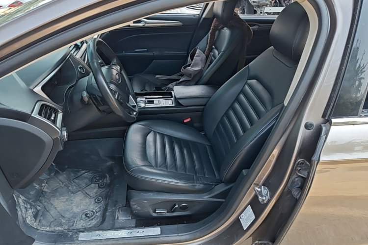 Used Ford Mondeo 2017 EcoBoost 180 Stylish Model Left Front Seat