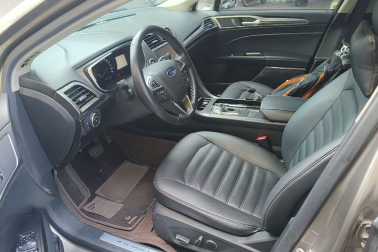 Used Ford Mondeo 2017 EcoBoost 200 Luxury Model Left Front Seat