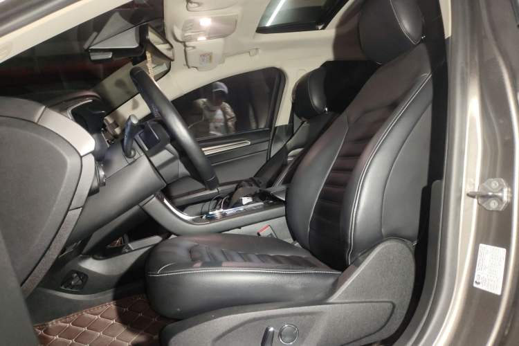 Used Ford Mondeo 2017 EcoBoost 200 Luxury Model Left Front Seat