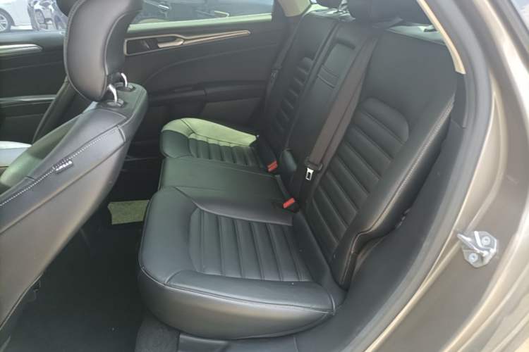 Used Ford Mondeo 2017 EcoBoost 200 Stylish Model Left Rear Seat