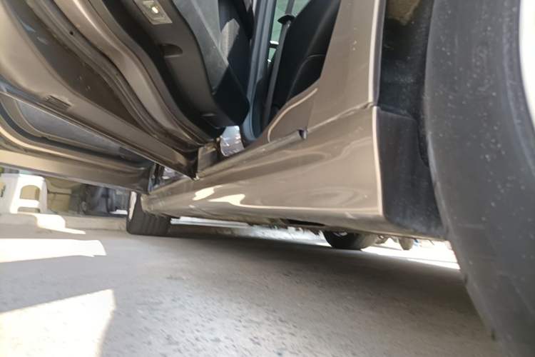 Used Ford Mondeo 2017 EcoBoost 200 Stylish Model Left Side Sill