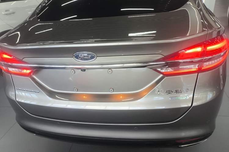 Used Ford Mondeo 2017 EcoBoost 180 Luxury Model Rear