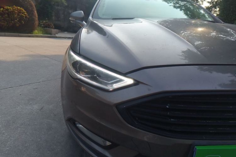 Used Ford Mondeo 2017 Facelifted EcoBoost 180 Fashion Edition Right Front Headlight