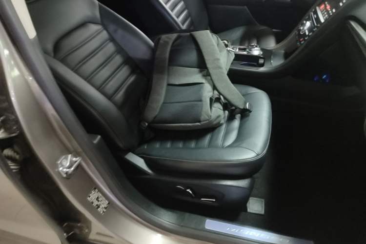Used Ford Mondeo 2017 EcoBoost 180 Ultimate Model Right Front Seat