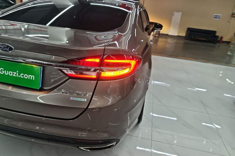 Used Ford Mondeo 2017 EcoBoost 180 Stylish Model Right Rear Taillight