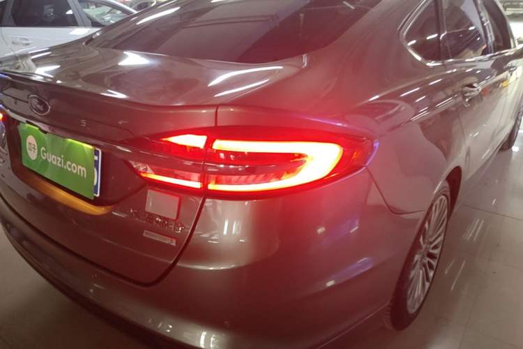 Used Ford Mondeo 2017 EcoBoost 180 Ultimate Model Right Rear Taillight
