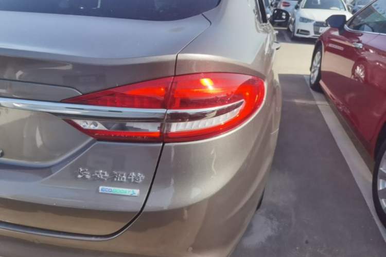 Used Ford Mondeo 2017 EcoBoost 200 Stylish Model Right Rear Taillight